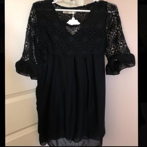 *brand new with tags* Simply Couture Black Blouse